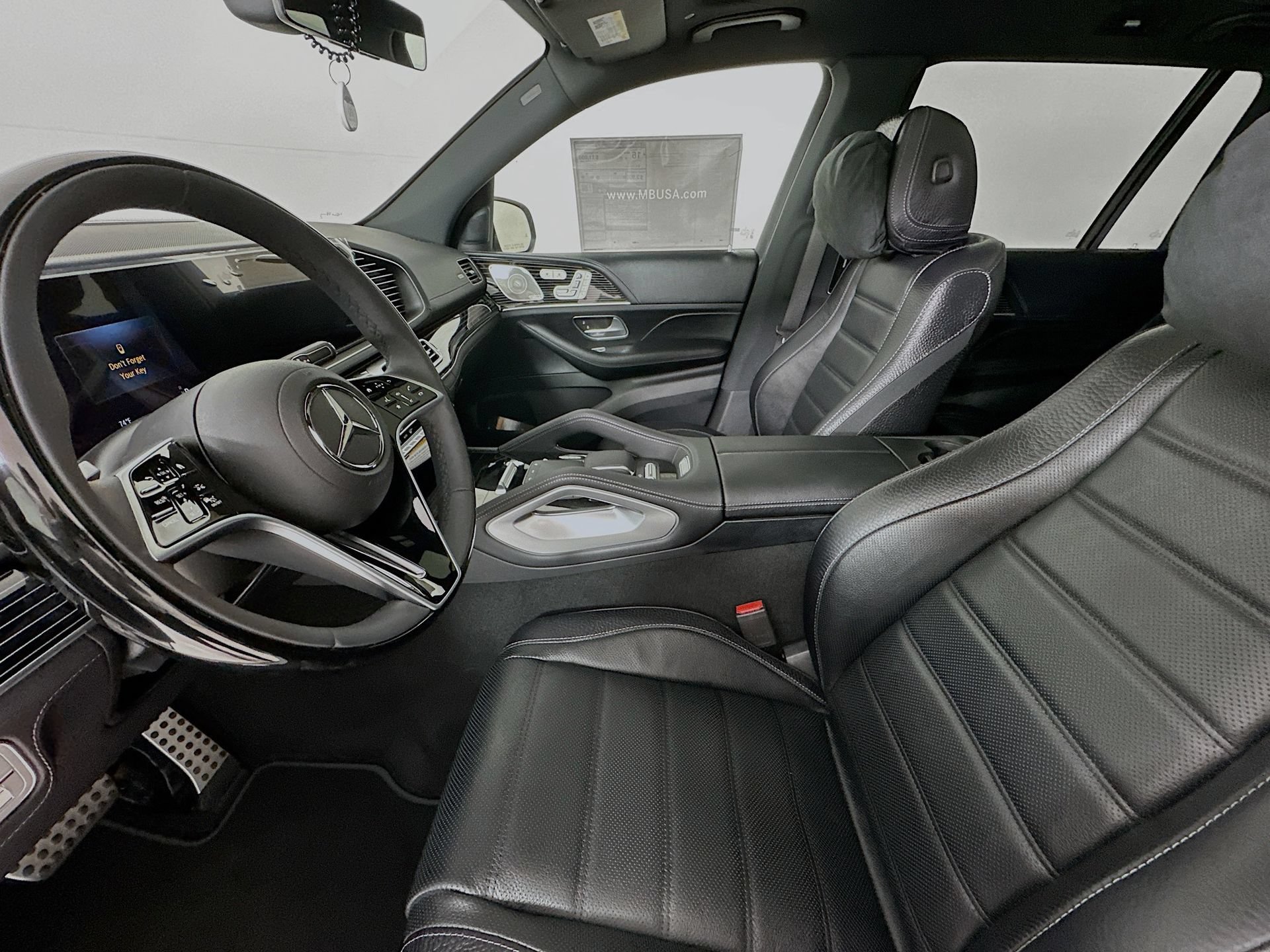 New 2026 Mercedes-Benz GLS 580 4MATIC image 23