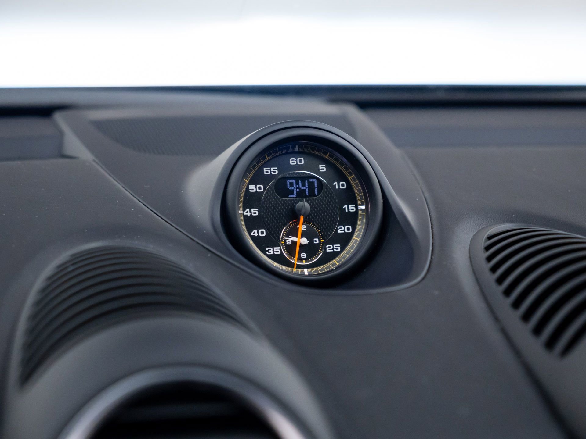 Used 2020 Porsche 718 Cayman GT4 image 30