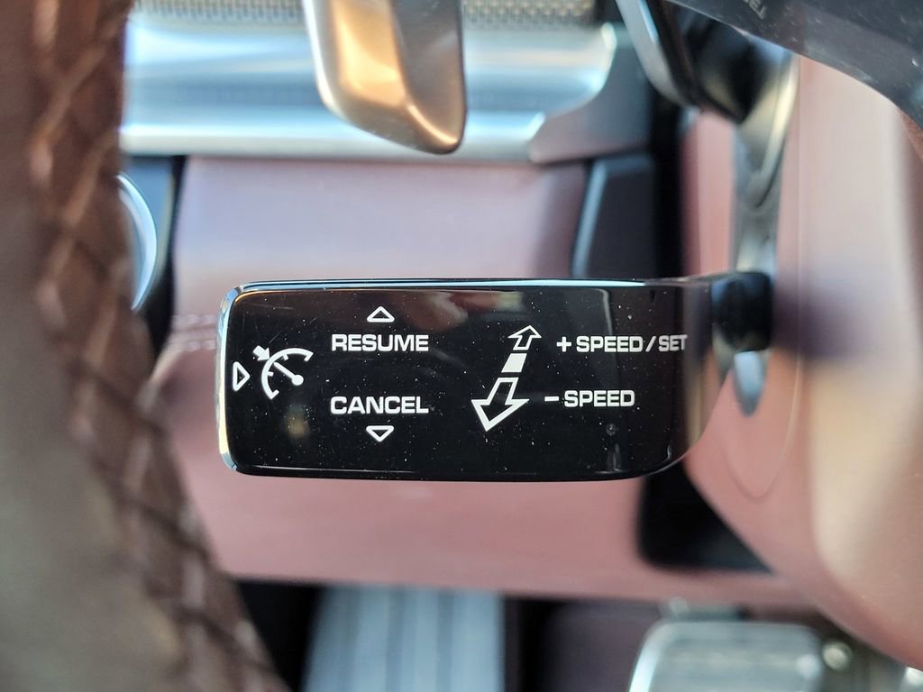 Used 2018 Porsche Panamera 4 w/ Premium Package Plus image 28