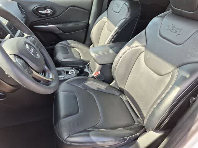 Used 2022 Jeep Cherokee Latitude Lux AWD/4WD image 16