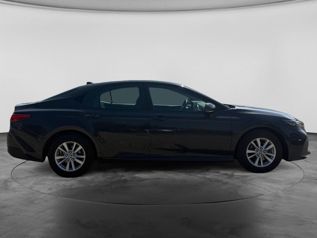 Used 2025 Toyota Camry LE FWD image 10
