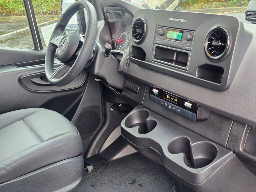 New 2026 Mercedes-Benz Sprinter 2500 image 18