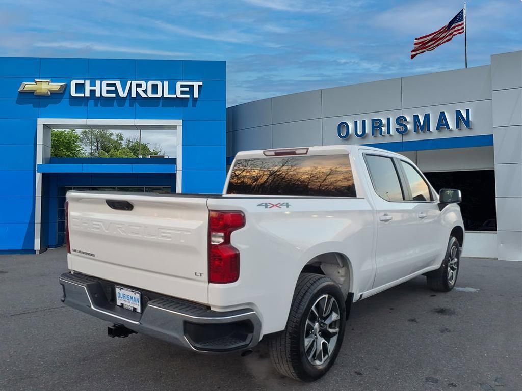 Certified 2022 Chevrolet Silverado 1500 LT AWD/4WD image 3