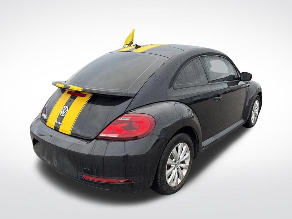 Used 2018 Volkswagen Beetle 2.0T S FWD image 13