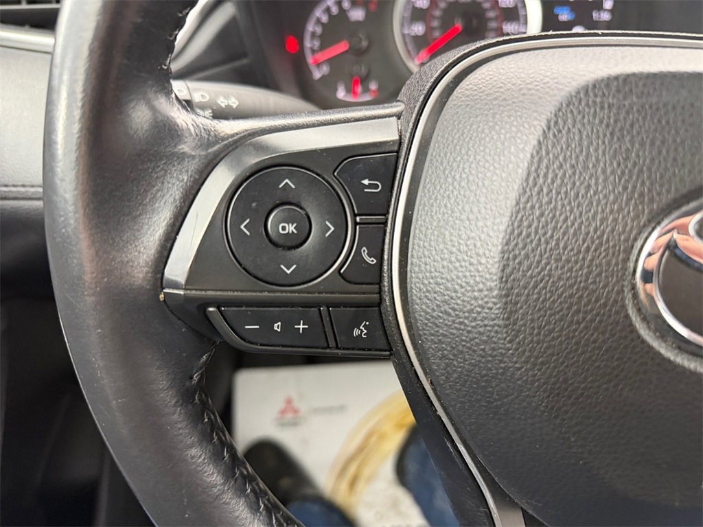 Used 2022 Toyota Corolla Cross LE image 33