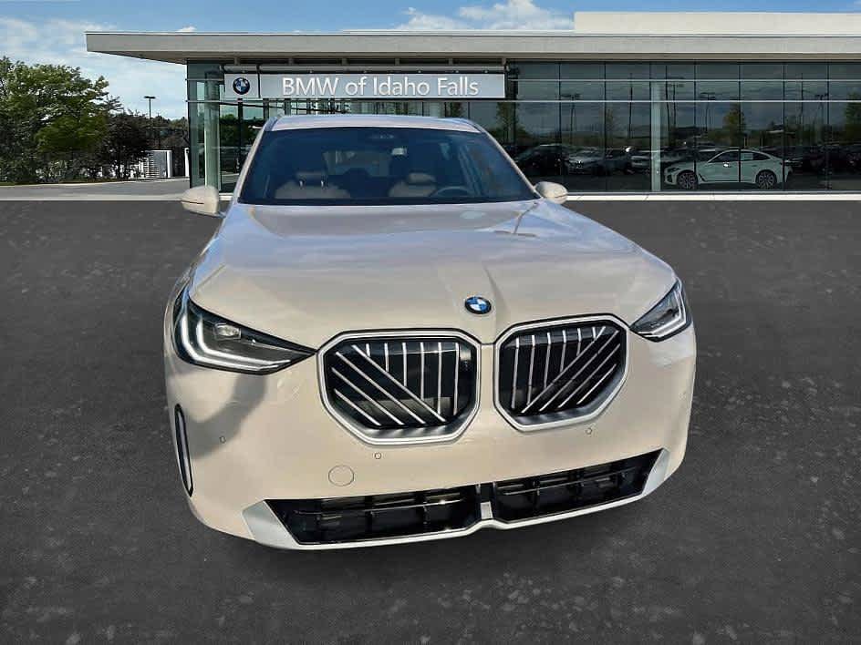 Used 2026 BMW X3 xDrive30i w/ Premium Package AWD/4WD image 9