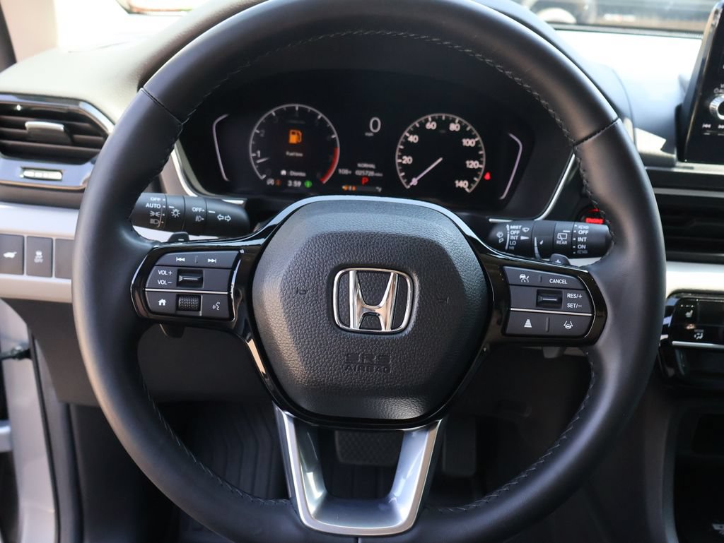 Used 2025 Honda Pilot EX-L image 37