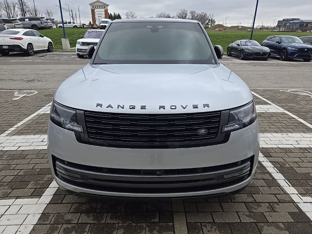 Certified 2025 Land Rover Range Rover Long Wheelbase SE image 2
