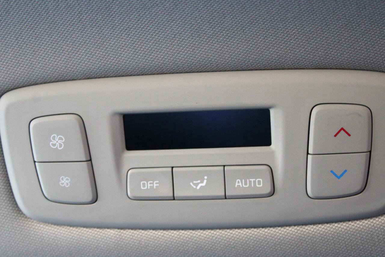 Used 2024 Kia Carnival SX Prestige image 47