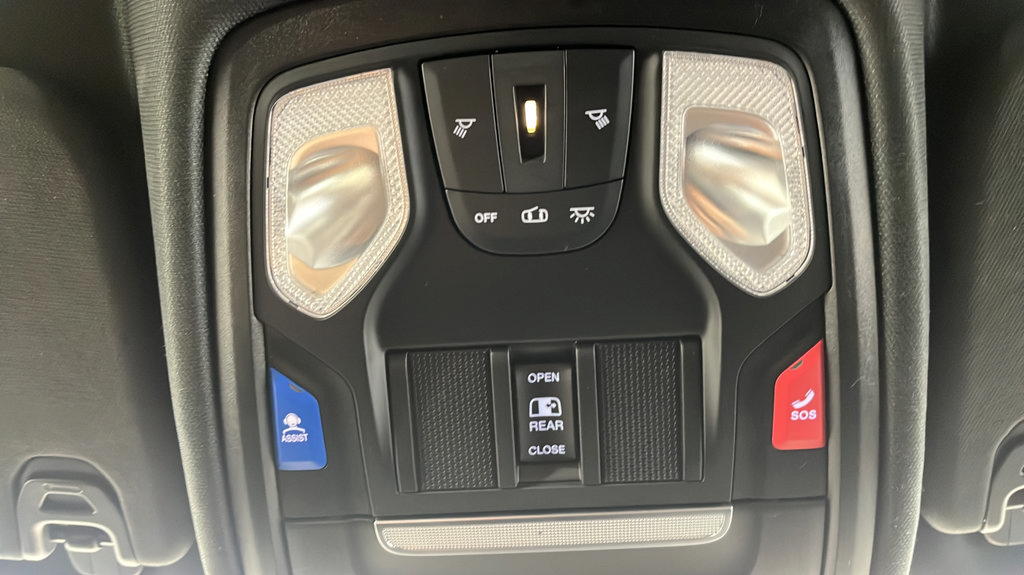 Used 2022 RAM 1500 Big Horn w/ Night Edition AWD/4WD image 23