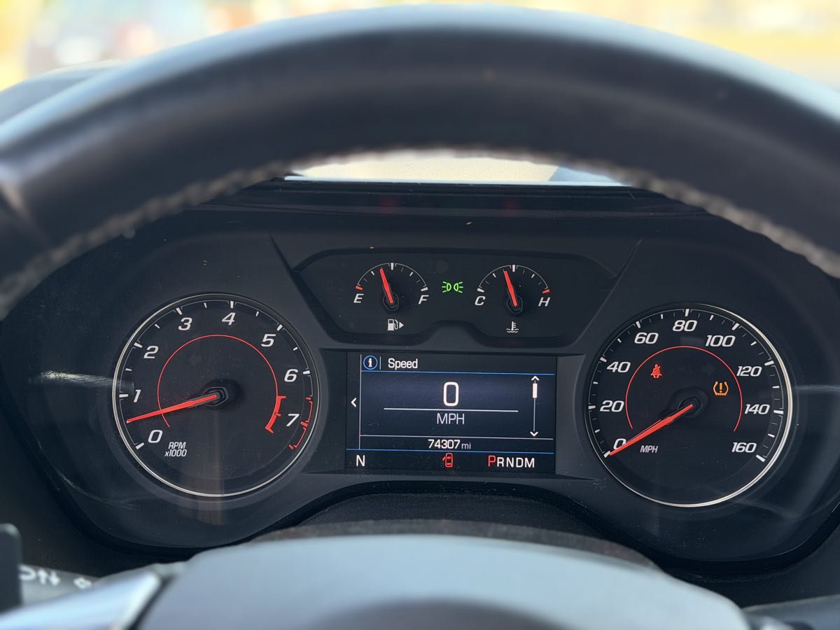 Used 2022 Chevrolet Camaro LT w/ Redline Edition RWD image 18