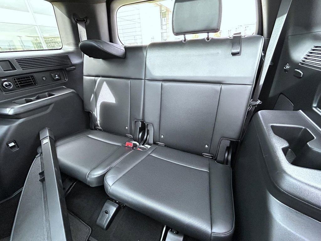 Used 2025 Hyundai Santa Fe Calligraphy image 21