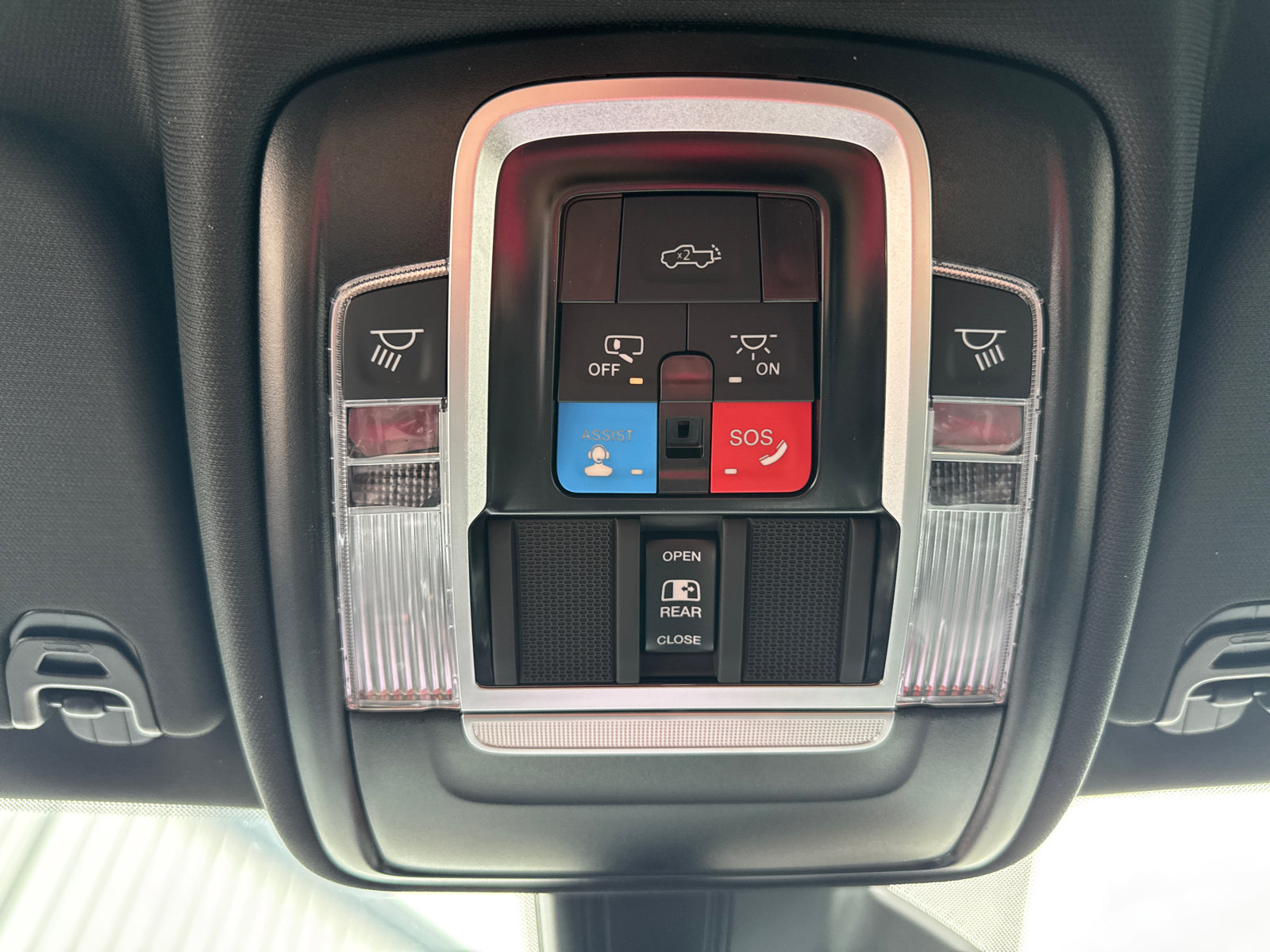 New 2026 RAM 1500 Laramie w/ Advanced Safety Group II AWD/4WD image 10