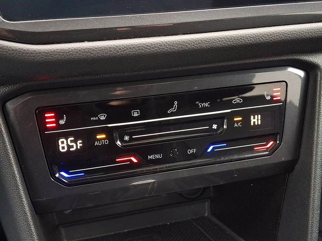 Certified 2022 Volkswagen Tiguan SE w/ Panoramic Sunroof Package image 16