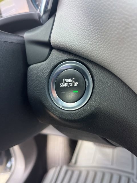 Used 2022 Chevrolet Equinox LS w/ Driver Confidence II Package image 20