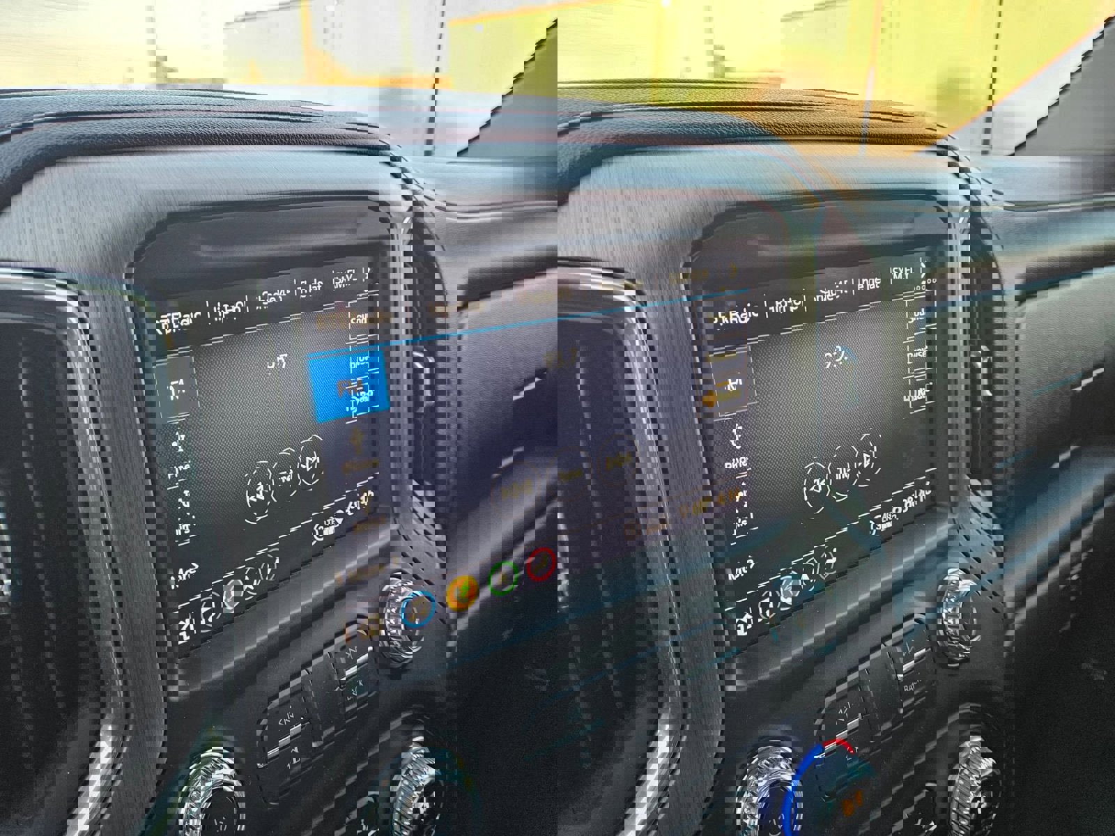 Used 2020 GMC Sierra 2500 Denali w/ Denali Ultimate Package image 17