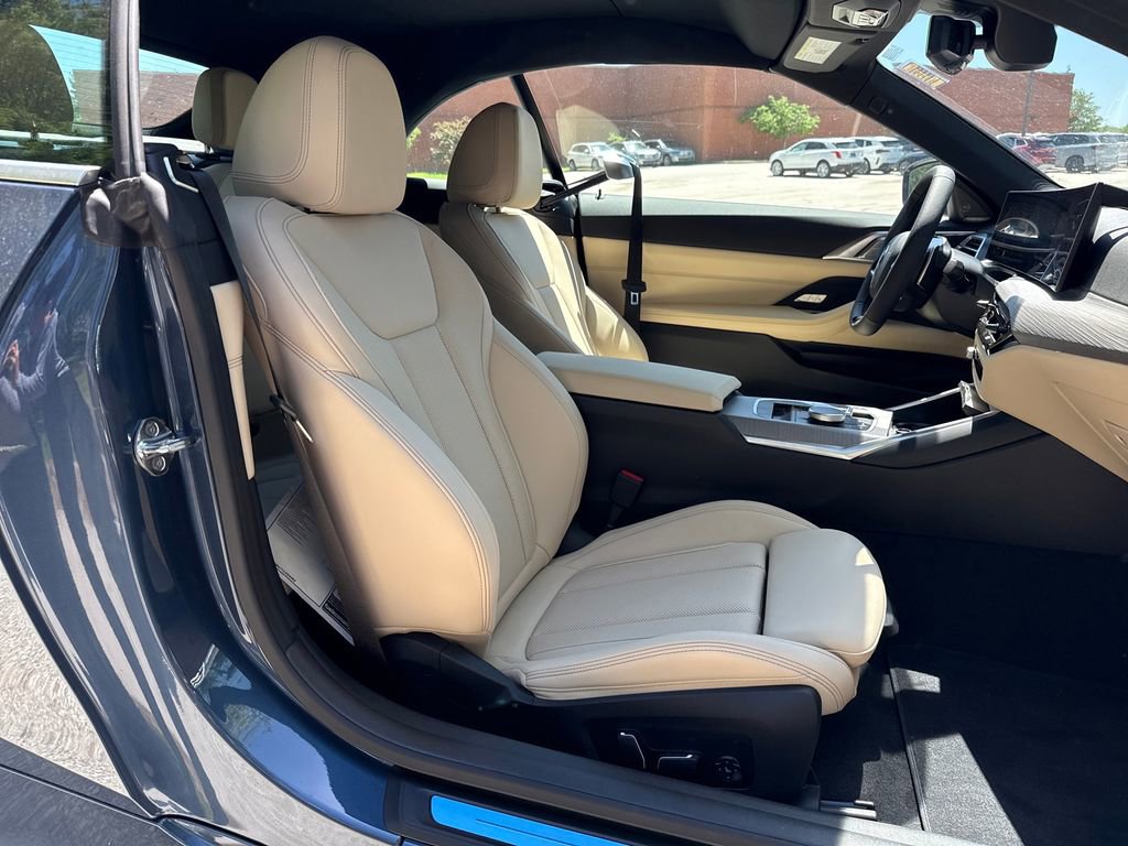 New 2026 BMW 430i xDrive Convertible w/ Premium Package AWD/4WD image 25