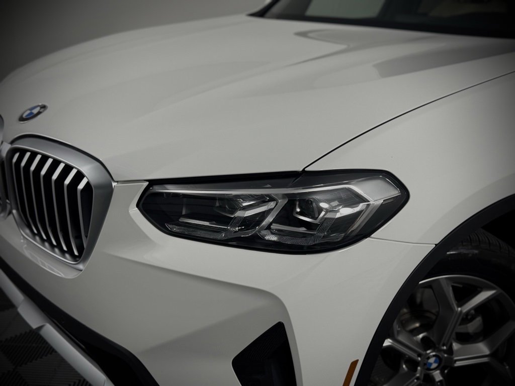 Used 2024 BMW X3 xDrive30i image 11