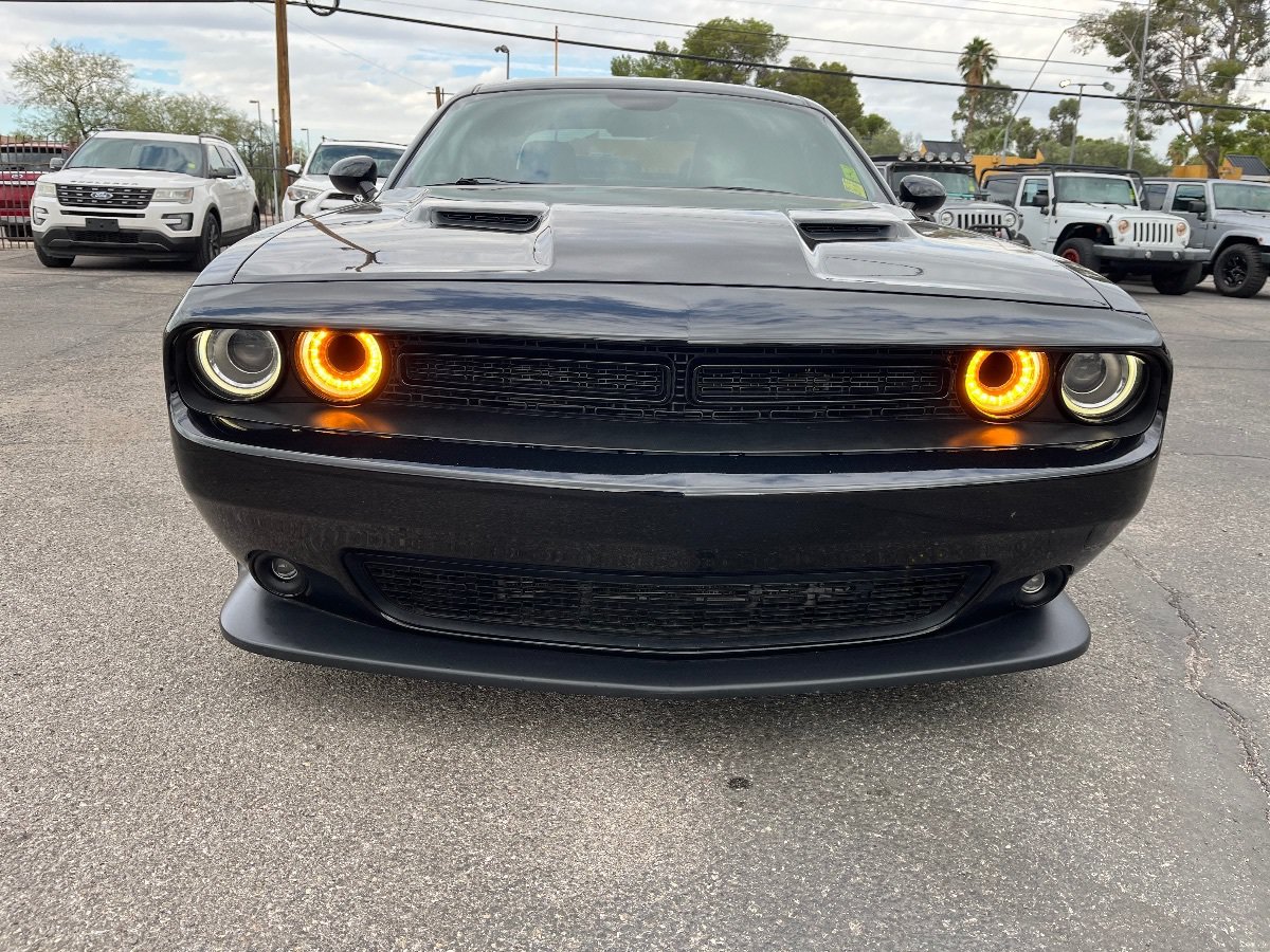 Used 2015 Dodge Challenger R/T Scat Pack w/ Leather Interior Group RWD image 12