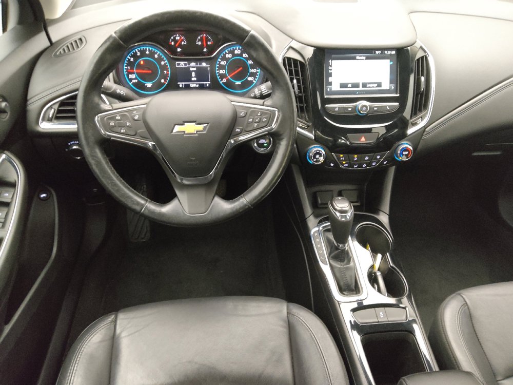 Used 2017 Chevrolet Cruze Premier FWD image 22