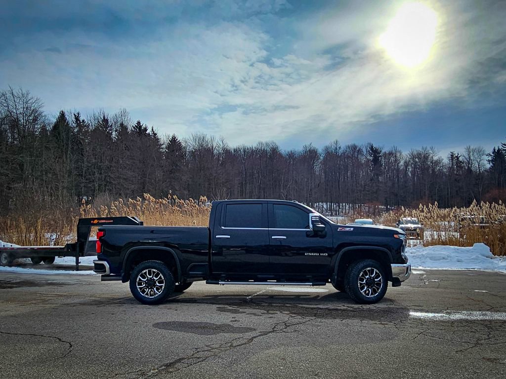 Certified 2024 Chevrolet Silverado 2500 LTZ w/ LTZ Convenience Package image 3