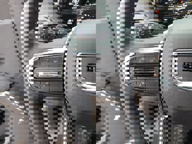 New 2026 GMC Yukon XL Denali w/ Sun & Power Step Package image 28