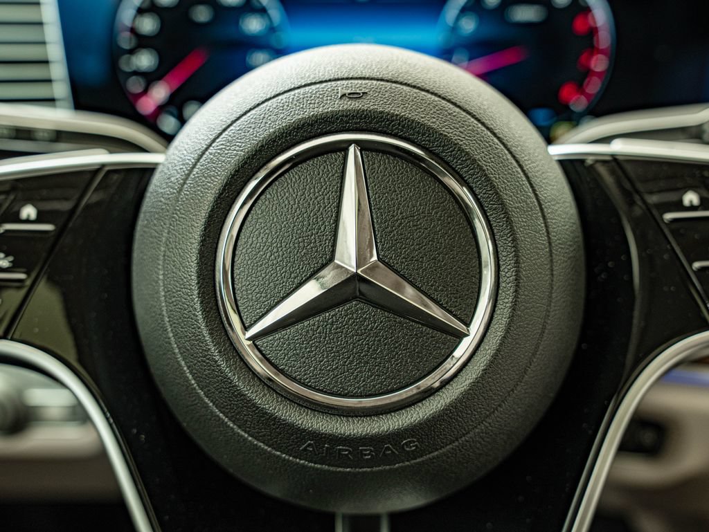 Used 2026 Mercedes-Benz GLS 450 4MATIC image 21