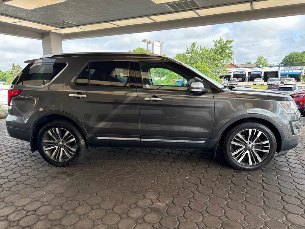 Used 2016 Ford Explorer Platinum AWD/4WD image 5