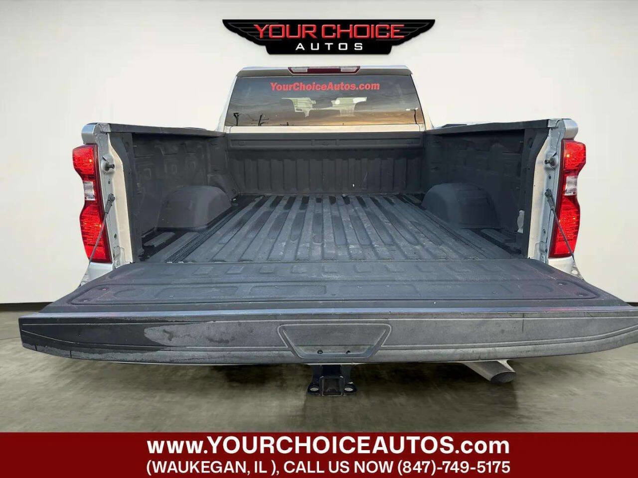 Used 2022 Chevrolet Silverado 2500 Custom w/ Custom Convenience Package image 13