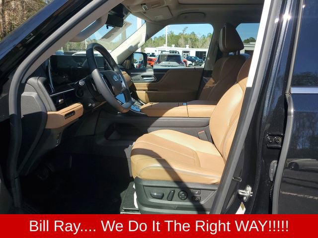 Used 2025 INFINITI QX80 Sensory image 13