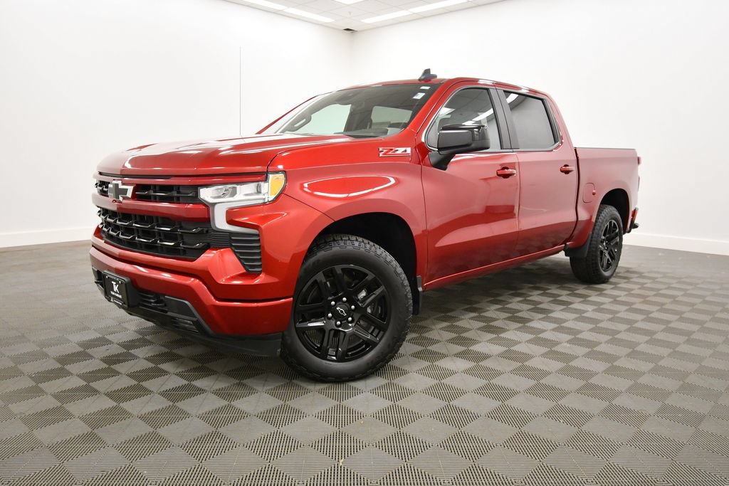 Used 2024 Chevrolet Silverado 1500 RST AWD/4WD image 2