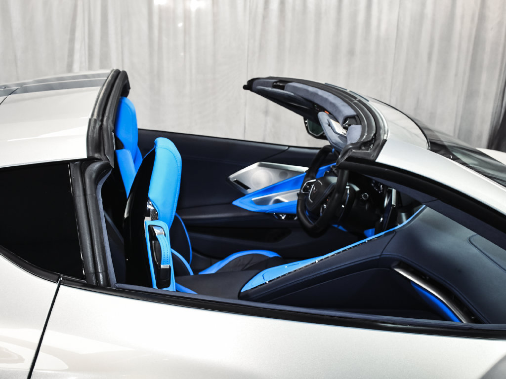 Used 2023 Chevrolet Corvette Stingray Premium Cpe w/ Body-Color Dual Roof Package RWD image 79