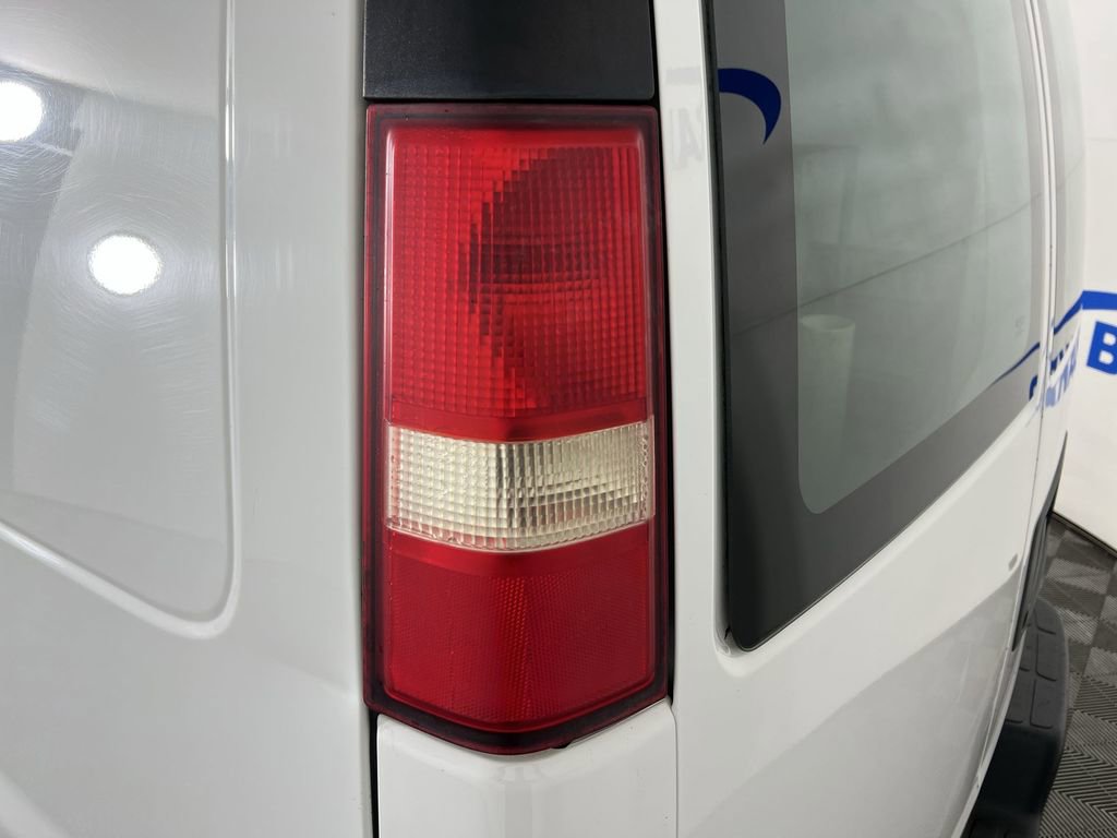 Used 2012 Chevrolet Express 1500 image 31