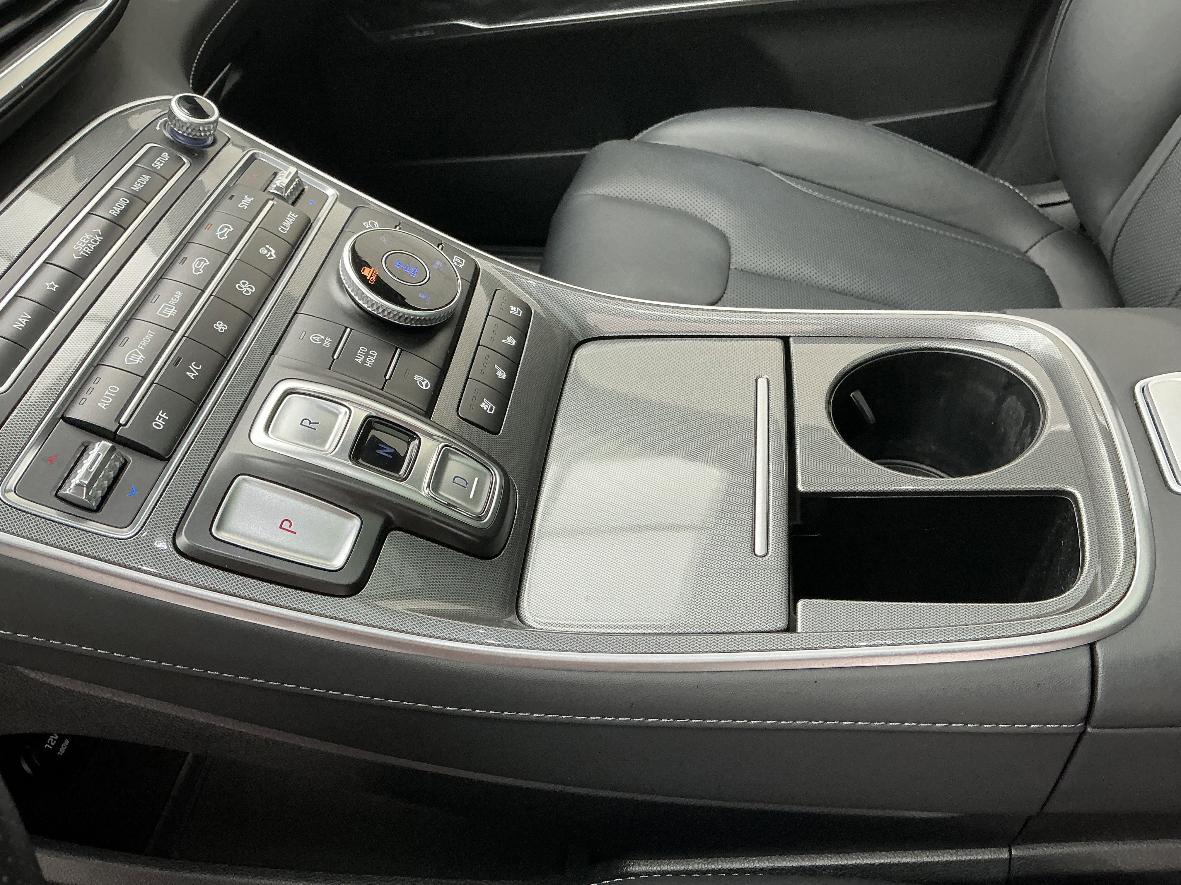 Used 2023 Hyundai Santa Fe Calligraphy w/ Cargo Package image 13