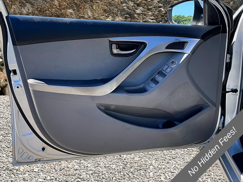 Used 2013 Hyundai Elantra GLS FWD image 19