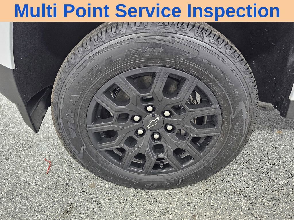 Used 2025 Chevrolet Colorado W/T w/ WT Custom Package RWD image 11