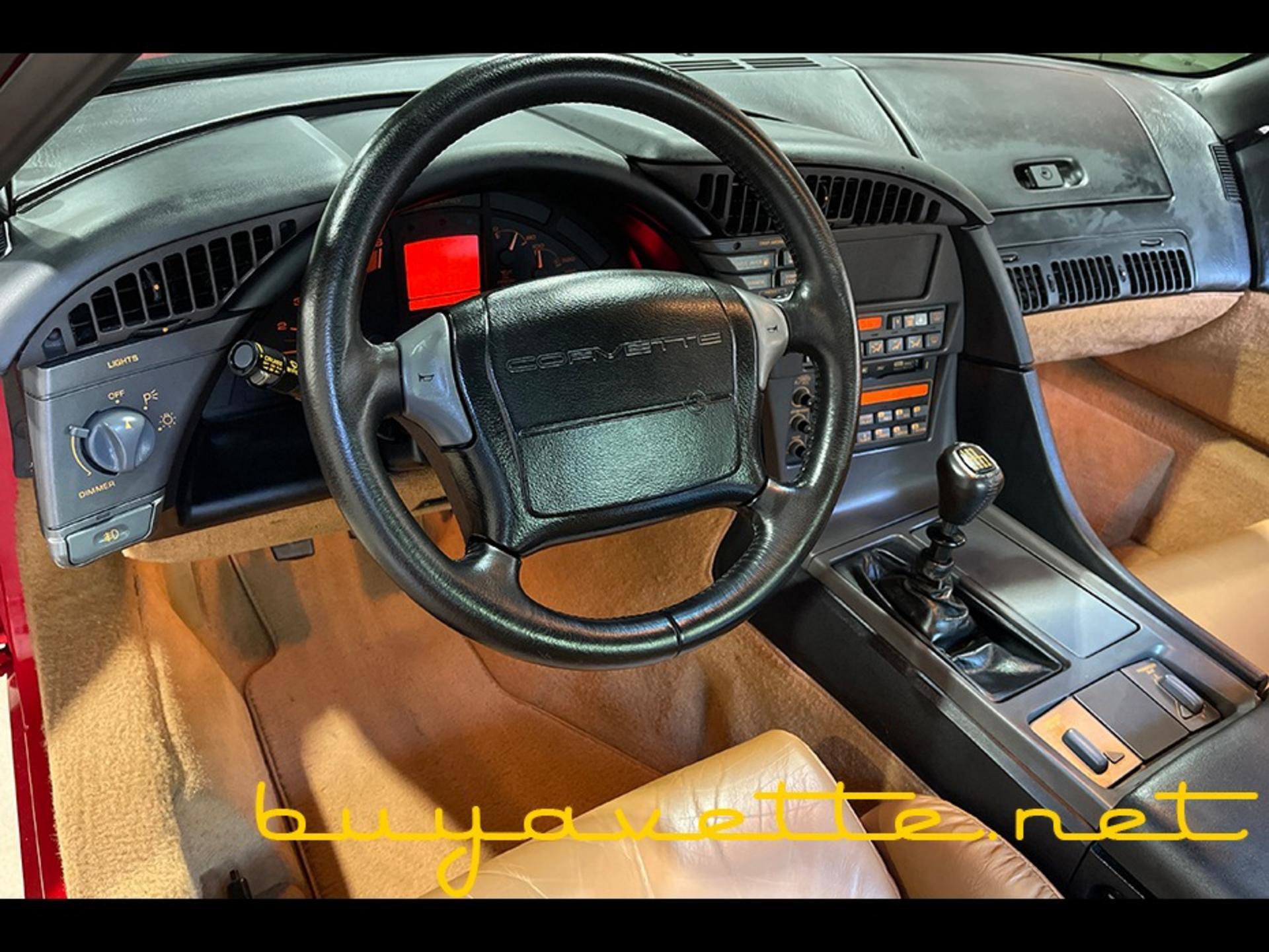 Used 1991 Chevrolet Corvette Coupe image 13