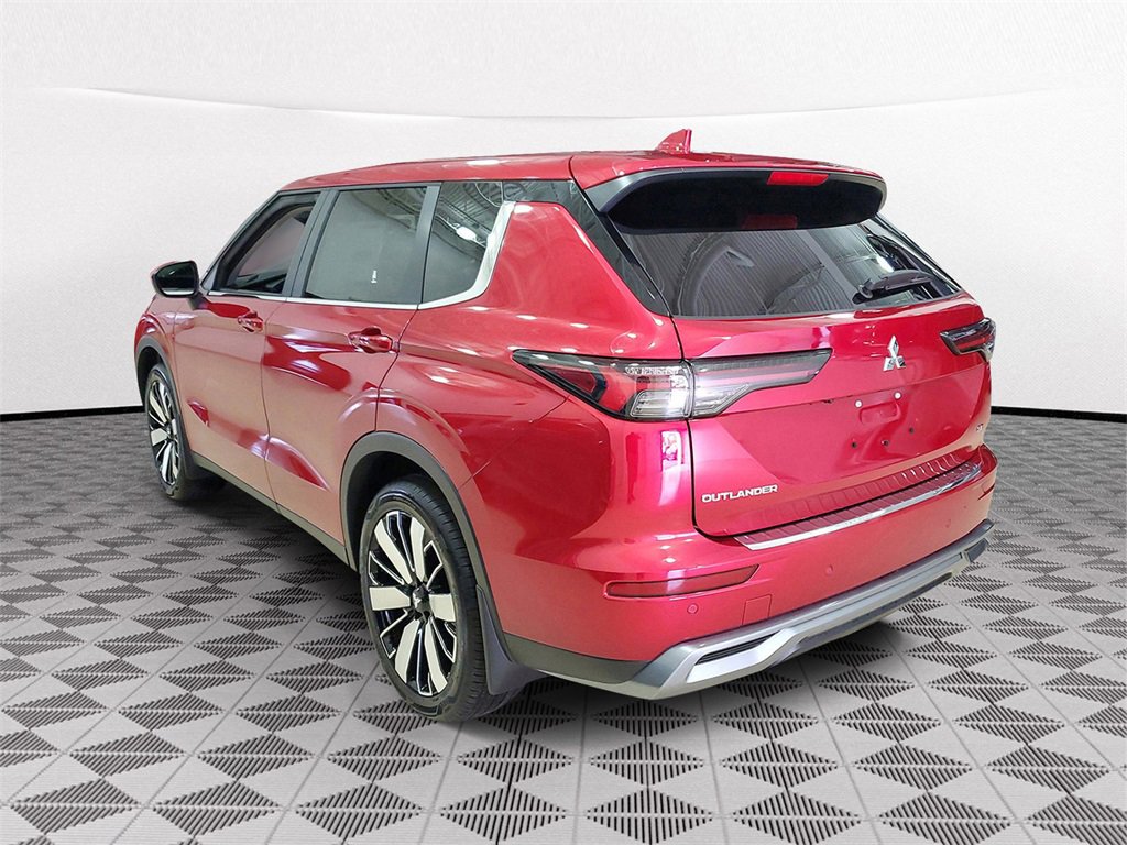New 2025 Mitsubishi Outlander SE image 4