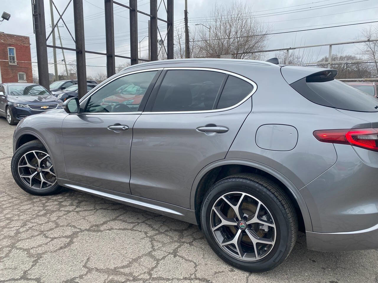 Used 2021 Alfa Romeo Stelvio Ti image 12