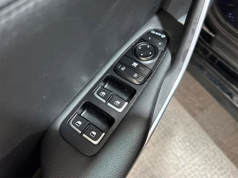 Used 2019 Kia Stinger AWD/4WD image 31
