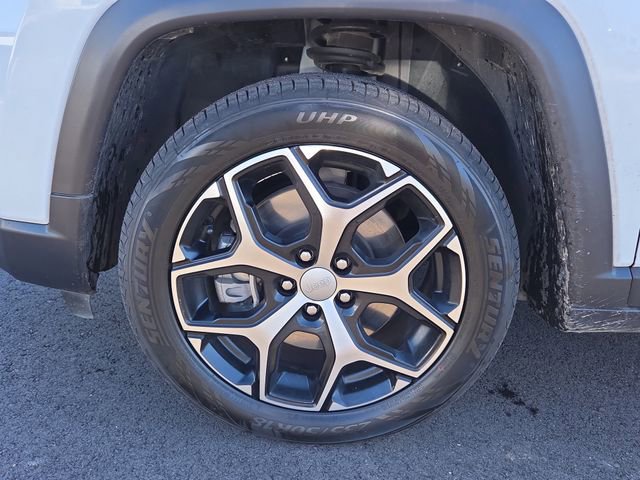 Used 2024 Jeep Compass Limited image 9