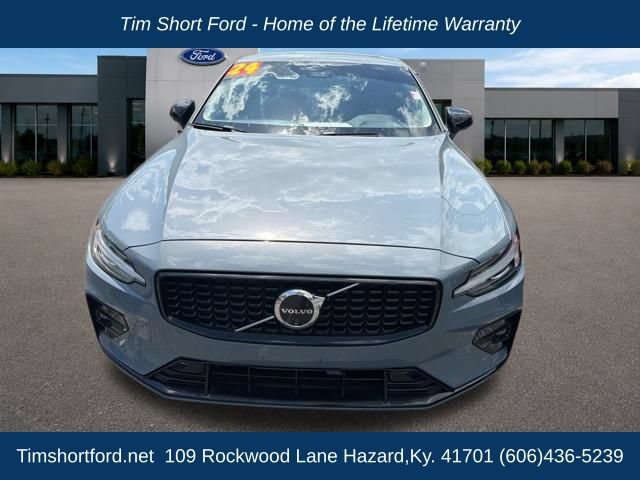 Used 2024 Volvo S60 B5 Plus AWD/4WD image 3