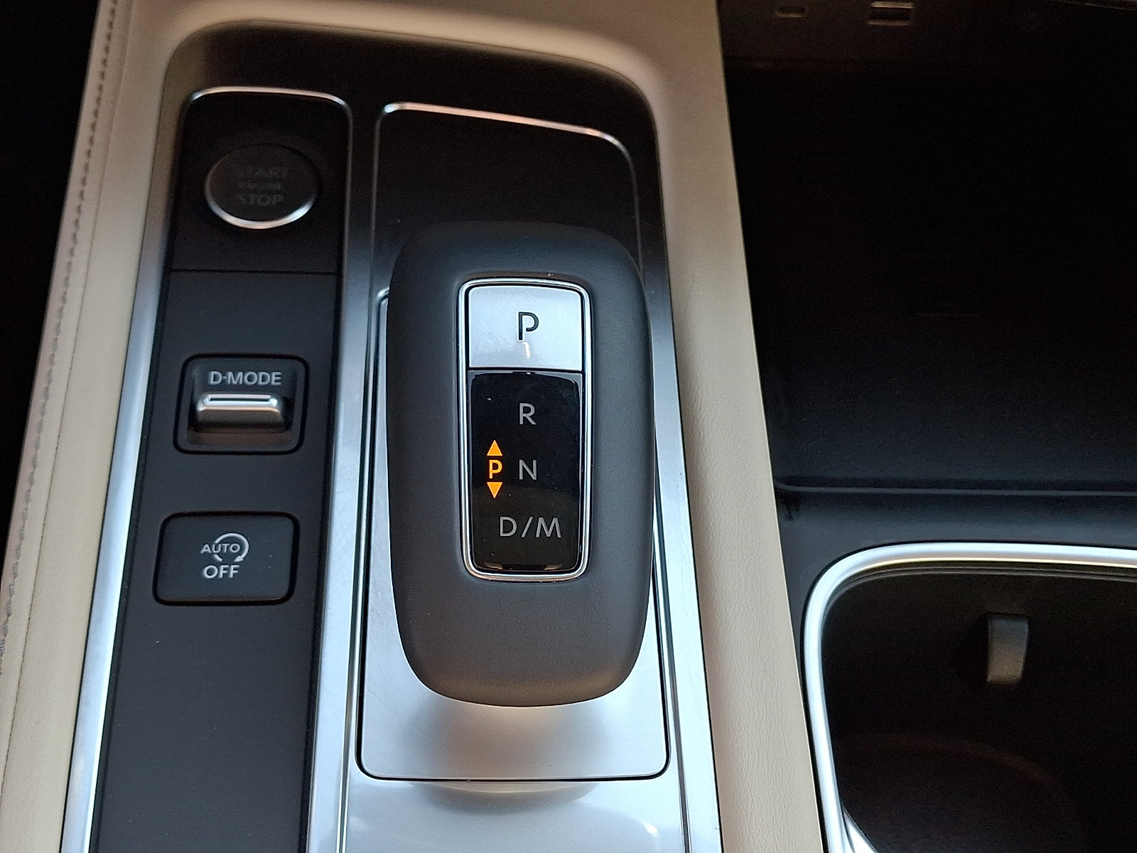 Certified 2023 INFINITI QX60 Luxe AWD/4WD image 16