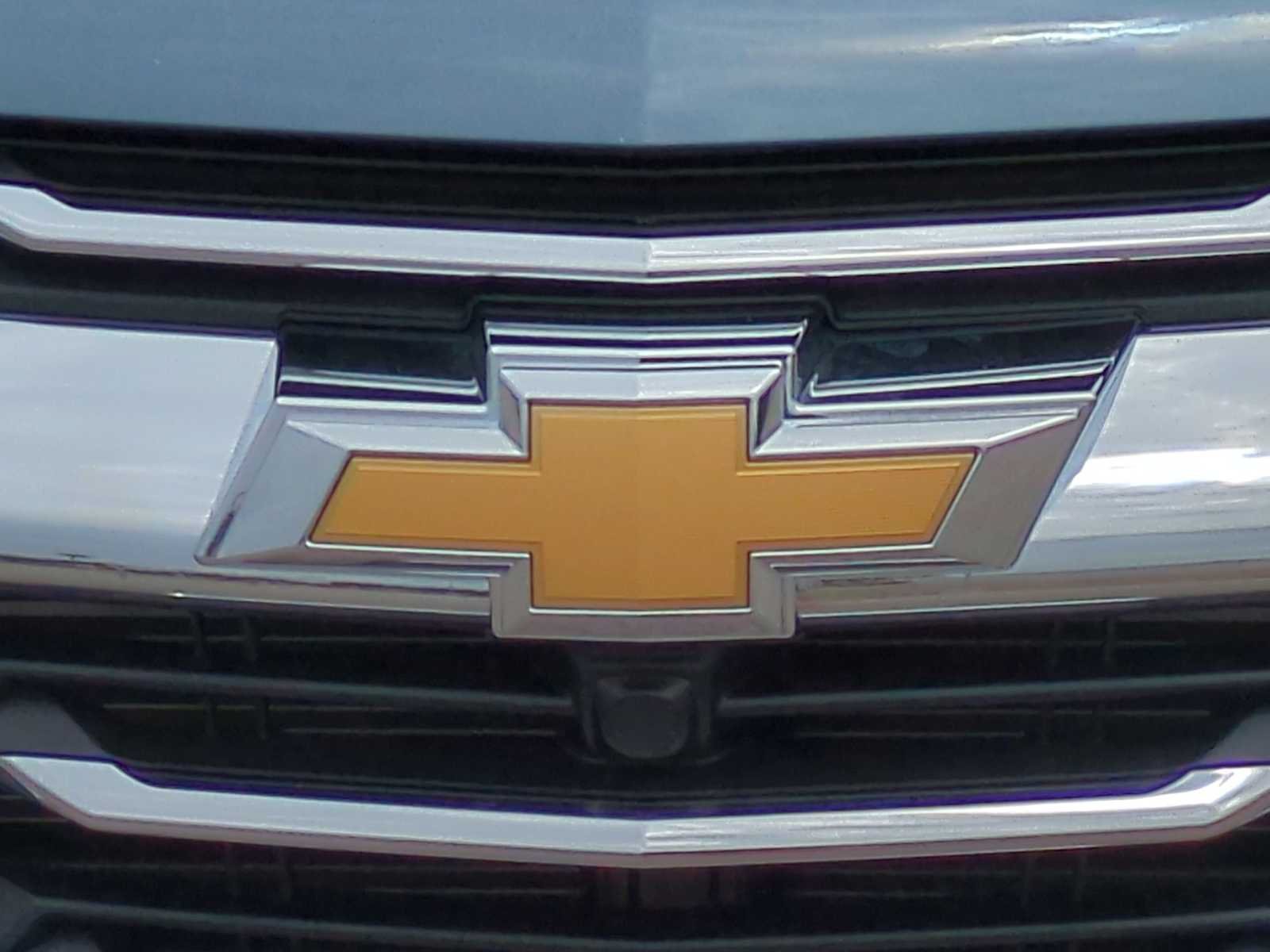 New 2027 Chevrolet Equinox LT w/ Convenience Package II FWD image 8