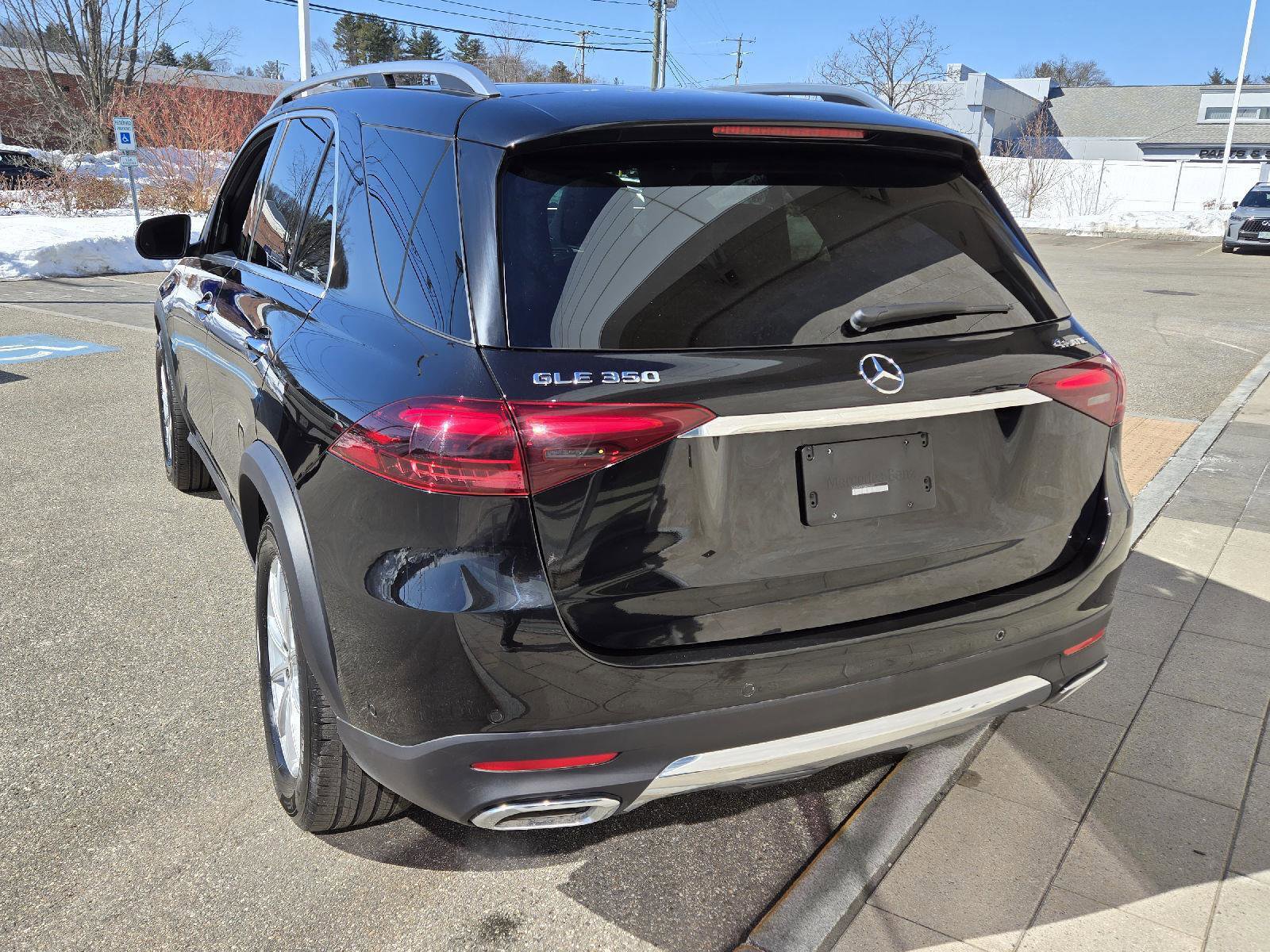 Used 2025 Mercedes-Benz GLE 350 4MATIC image 13
