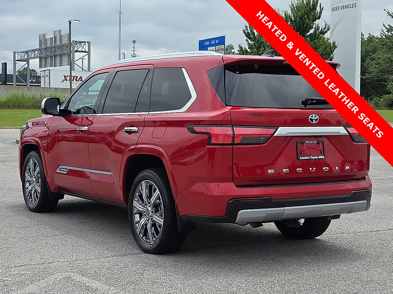 Used 2023 Toyota Sequoia Capstone AWD/4WD image 4