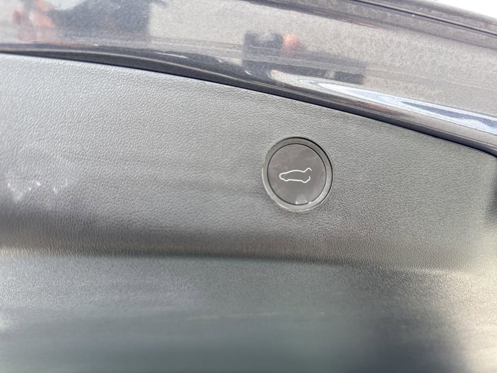 Used 2023 Tesla Model 3 Performance image 32