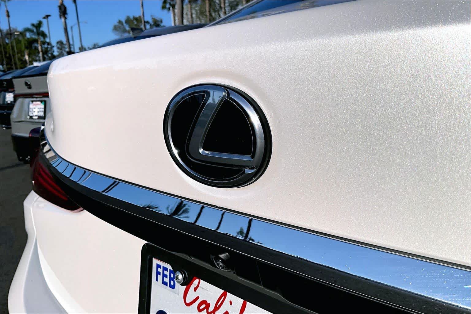 Certified 2024 Lexus ES 350 w/ Premium Package FWD image 29