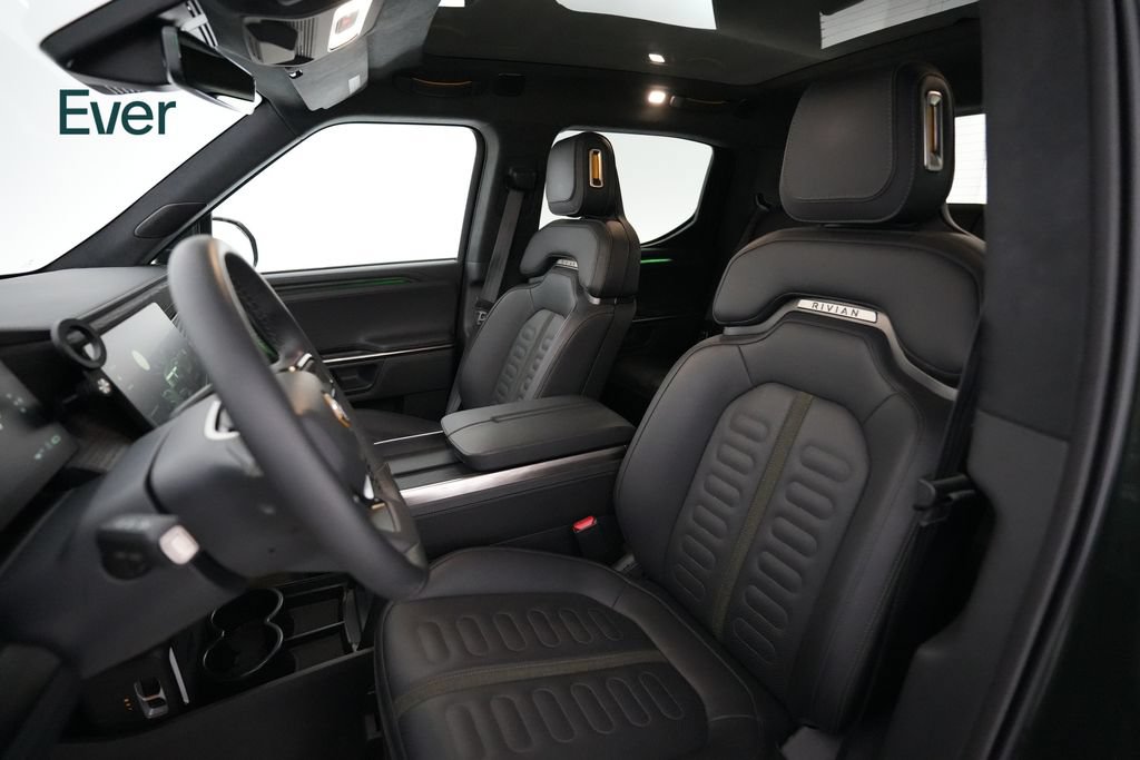 Used 2023 Rivian R1T Adventure Dual AWD/4WD image 4