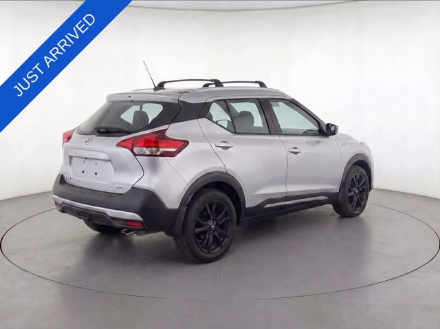 Used 2019 Nissan Kicks SR w/ SR Premium Package image 6